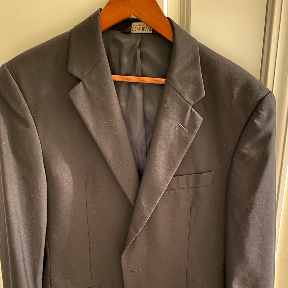 Jos. A Bank Men’s Navy Blazer 38R